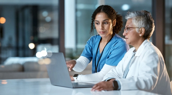 medical assistant working as part of a healthcare team